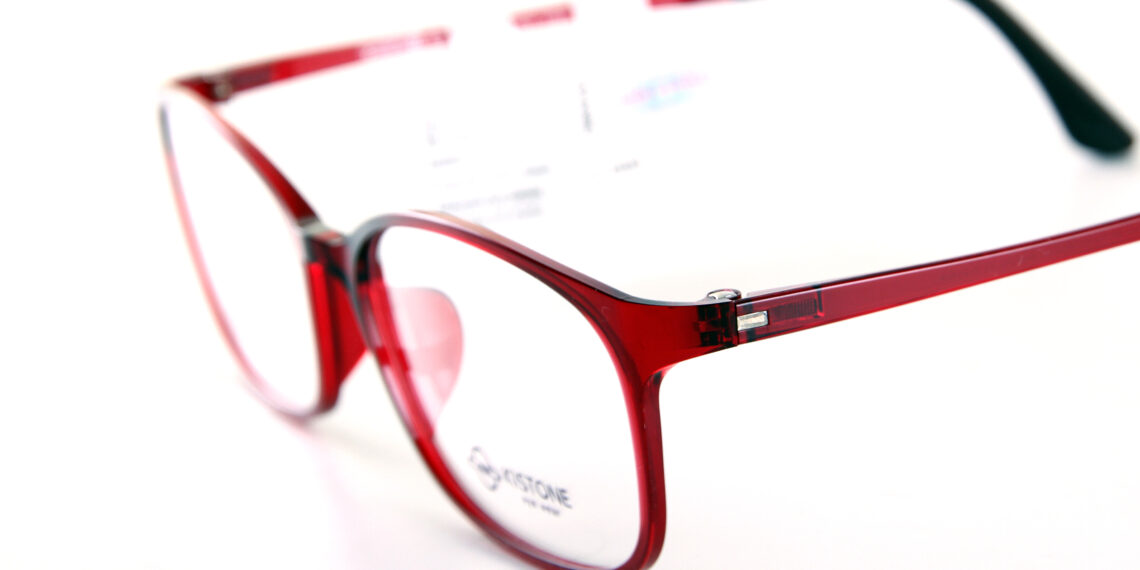 Kính Cận Đổi Màu Nữ Cho Phái Đẹp