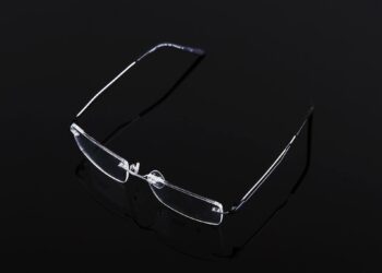 Kính đổi màu cao cấp