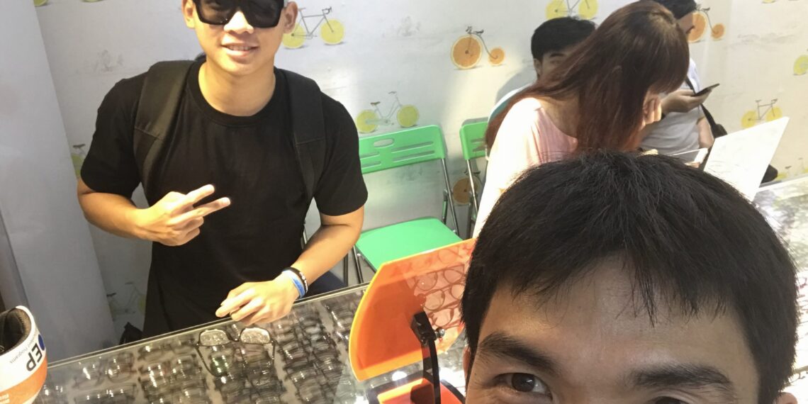 Gọng kính cận Tphcm