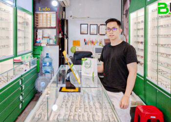 Mat-kinh-BUTITAN-1511