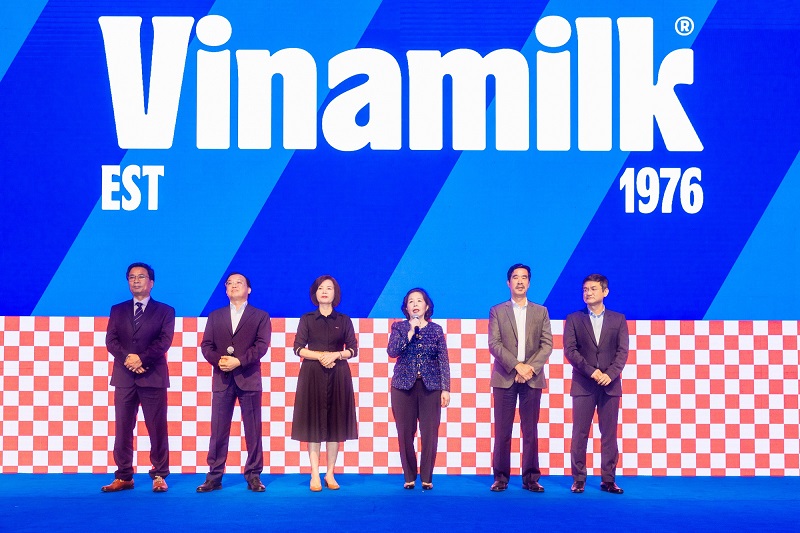 Logo-Vinamilk-2023-1007