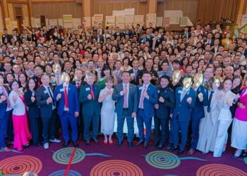 ngay-doanh-nhan-Viet-Nam-13-10-0610