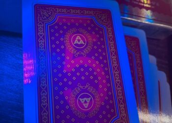 cach-deo-kinh-ap-trong-nhin-xuyen-bai-3-2402