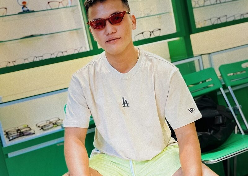 kinh-can-doi-mau-2002