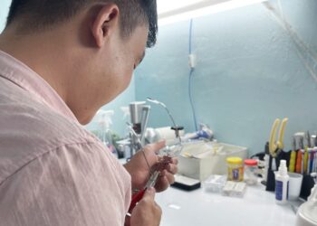 mat-kinh-BUTITAN-1603