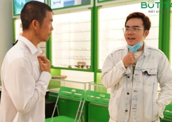 bi-can-co-nen-deo-kinh-1204