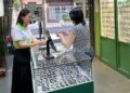 Cận 1.5 độ có nên đeo kính thường xuyên không