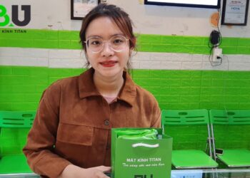 deo-kinh-0-do-co-bi-can-khong-0704