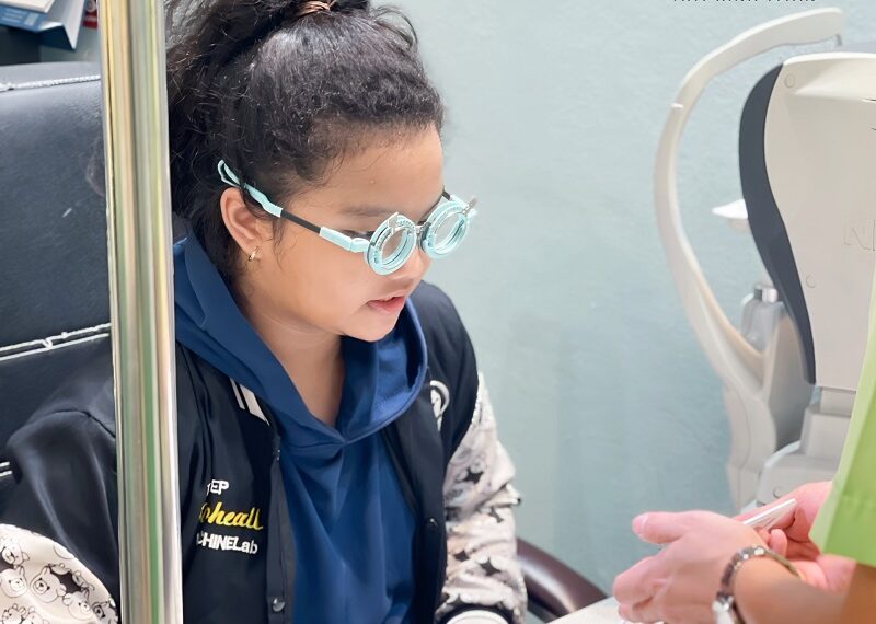 Đeo kính có tăng độ không