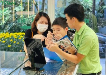 mat-can-bao-nhieu-do-thi-nen-deo-kinh-1704