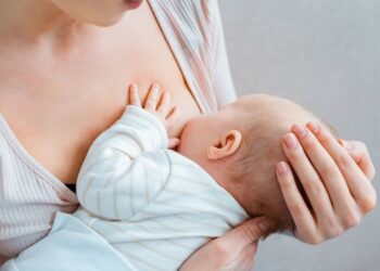 me-bi-dau-mat-do-co-nen-cho-con-bu-1304