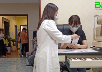 Cách để biết mắt mình cận bao nhiêu độ