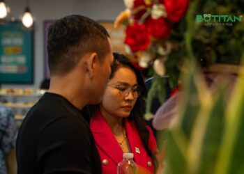 Kính chống ánh sáng xanh