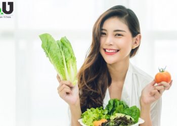 Đau mắt đỏ ăn gì