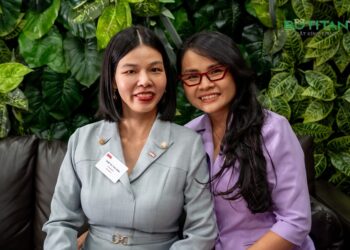 Lưu ý khi đeo lens cận