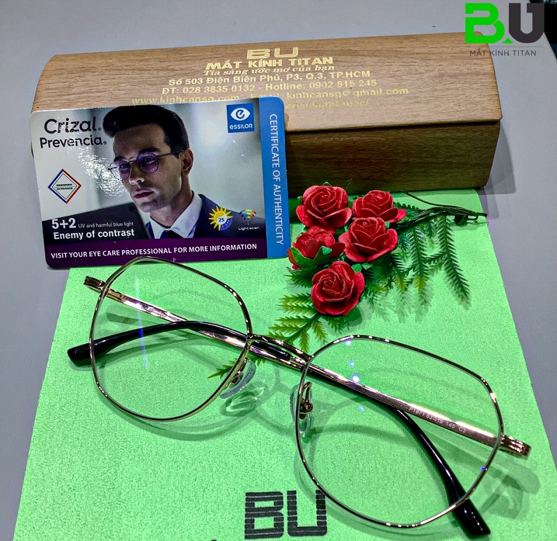 Gọng kính Essilor