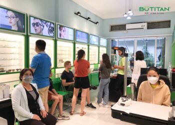 Mổ mắt cận Lasik giá bao nhiêu