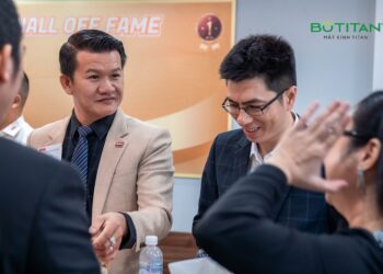 Một người mắt tốt có khoảng nhìn rõ từ 25 cm