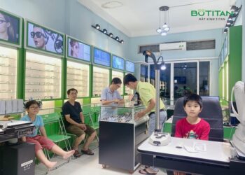 Dấu hiệu đau mắt đỏ ở trẻ thế nào? Cách điều trị đau mắt đỏ ở trẻ em