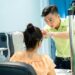Nhìn gần không rõ nhìn xa rõ là bị gì