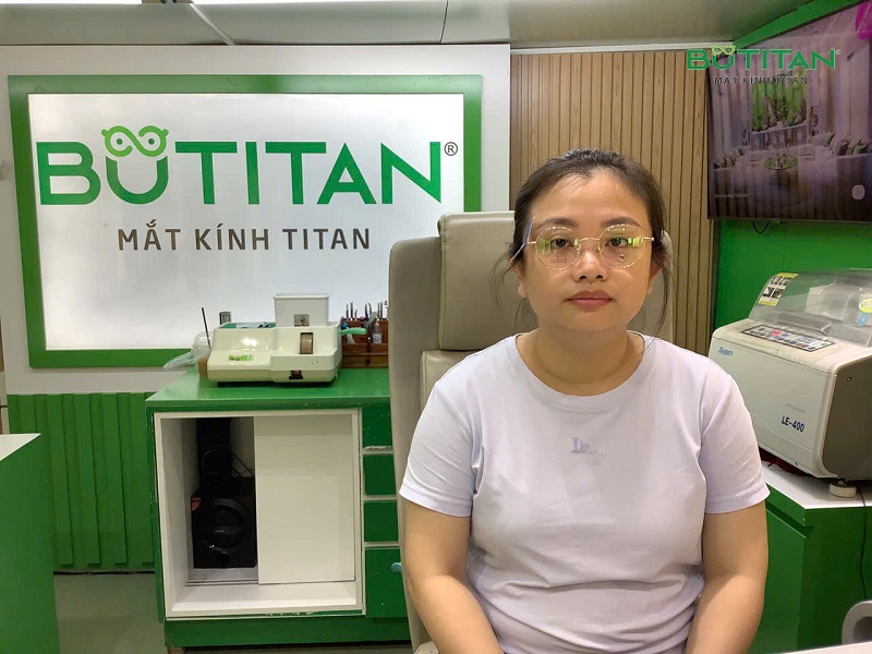 Mắt kính BUTITAN