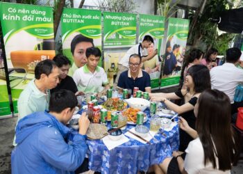 Tất niên công ty