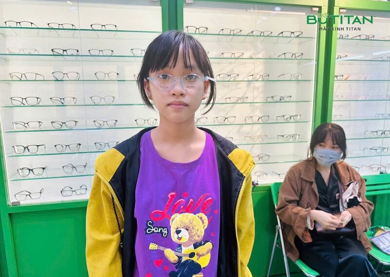 Gọng kính trẻ em