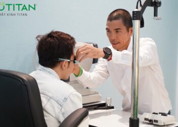 Cận 4 độ có đi nghĩa vụ quân sự không