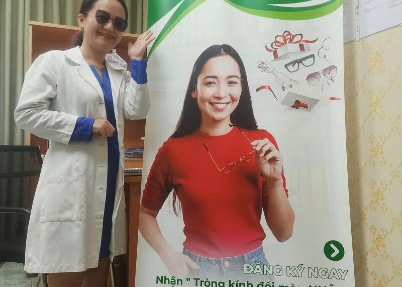 Tròng kính râm cận