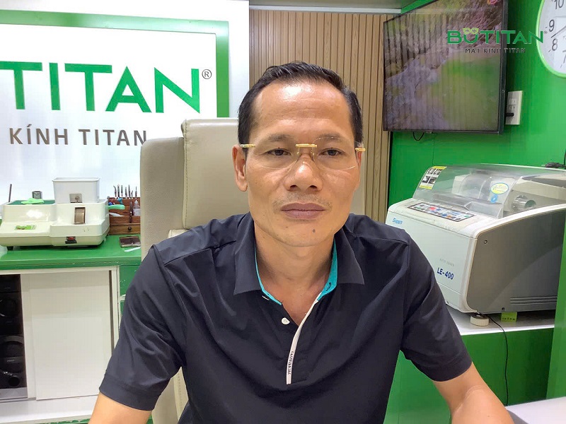 Gọng kính Titan Nhật Bản