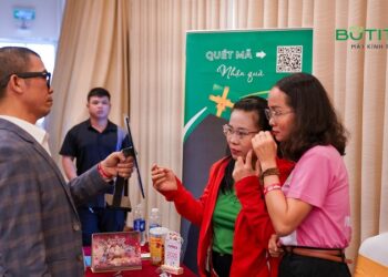 Gọng kính cận nữ