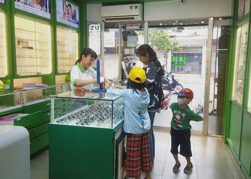 Độ cận nặng nhất