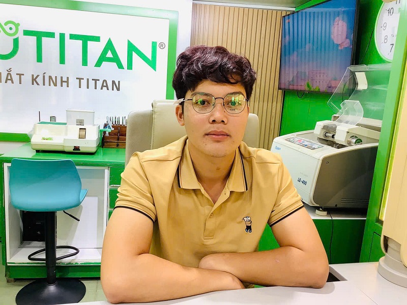 Cận bao nhiêu độ là nặng nhất