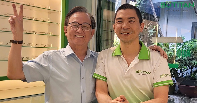 Tròng kính mỏng cho người cận nặng giá