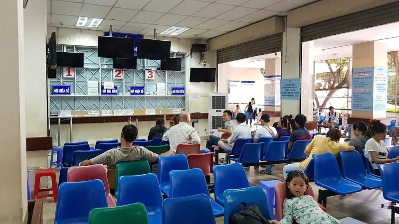 Khám bảo hiểm y tế ở Bệnh viện Xanh Pôn