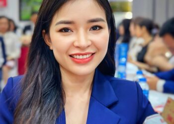 Mắt mờ thiếu chất gì