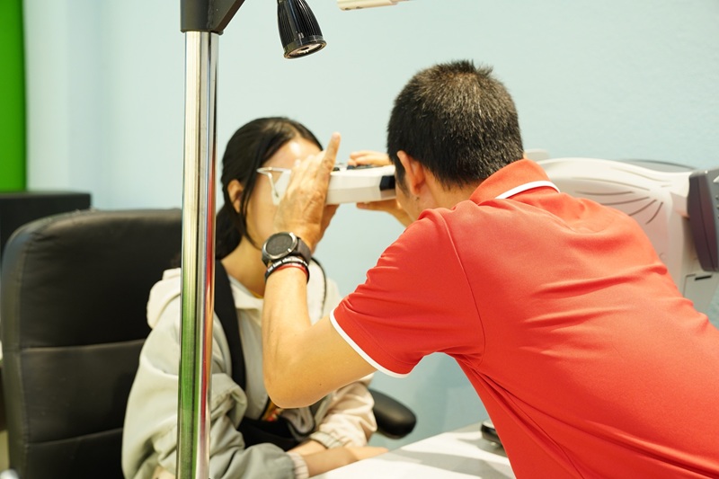 Đau nhức mắt là bị gì
