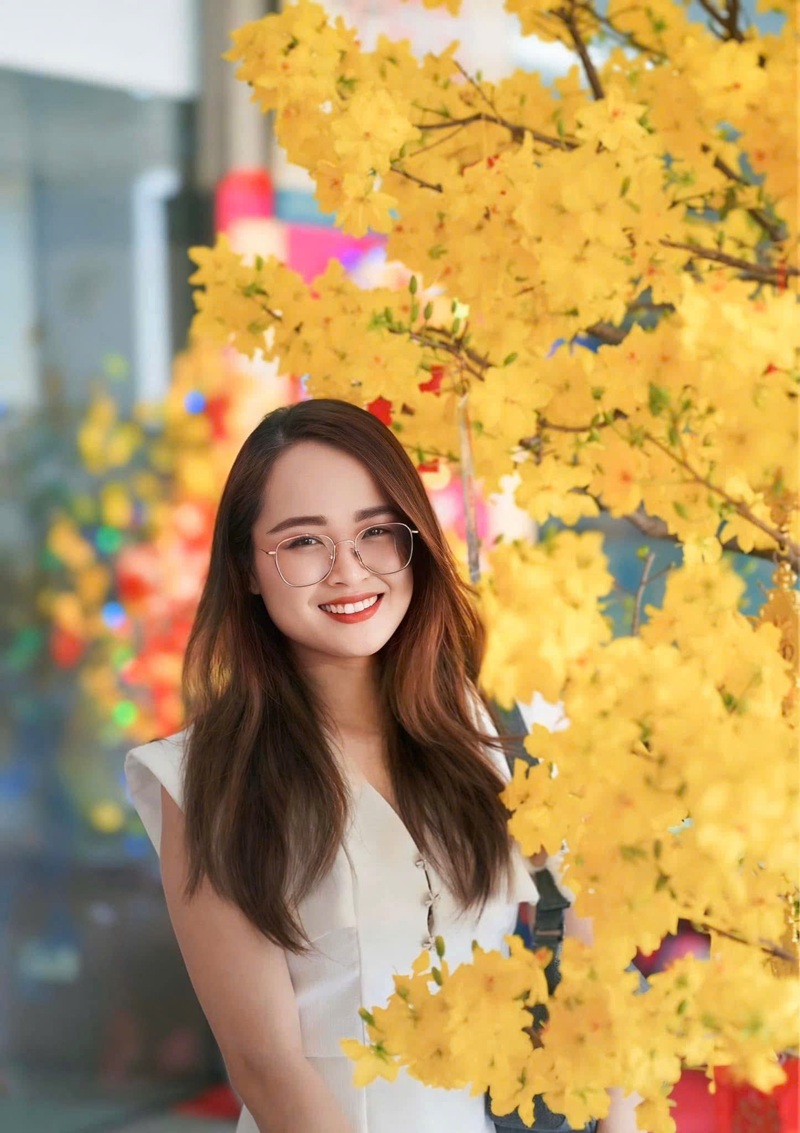 Mắt cận 1 độ có nên đeo kính không