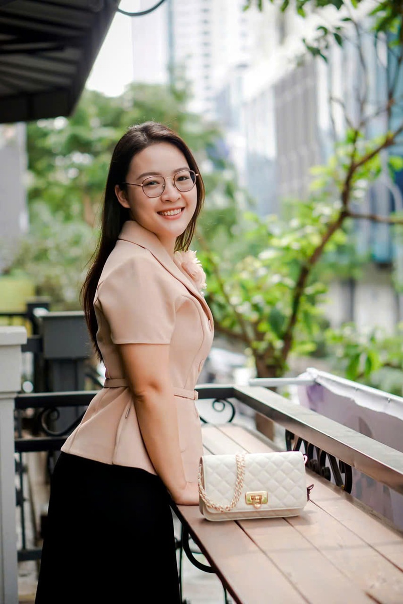 Cận 3 đi ốp là mấy độ