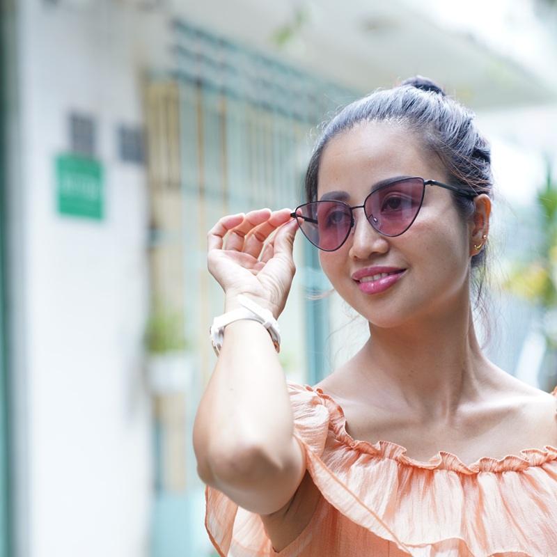 Cận 1 diop