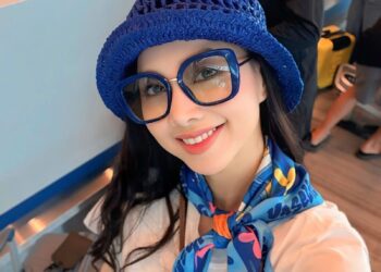 Mắt 8/10 là cận bao nhiêu