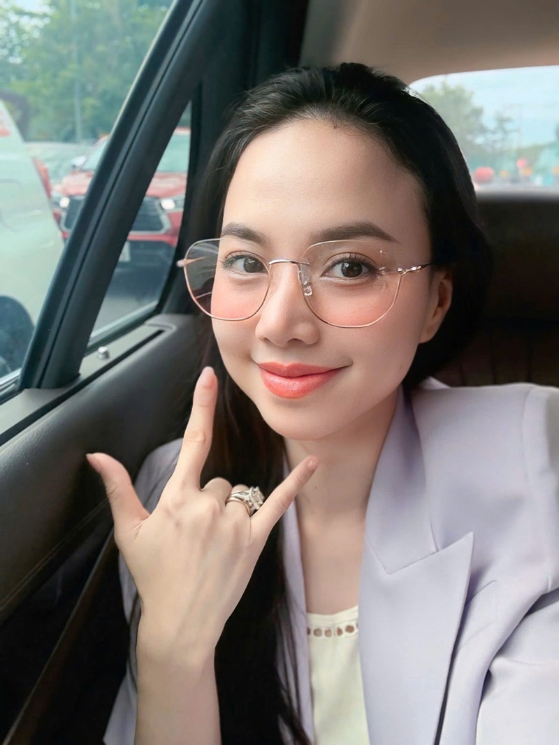 Mắt 8/10 là cận bao nhiêu