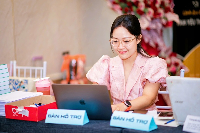 Nheo mắt có tự khỏi được không