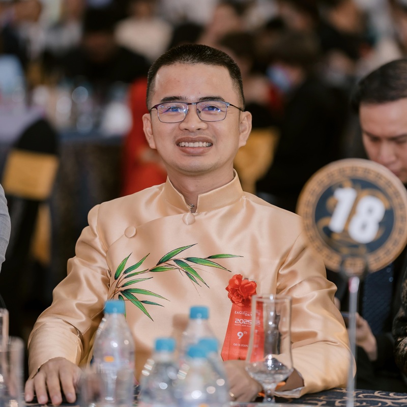 Triệu chứng bị cận