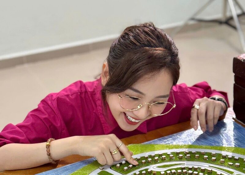 Cận 2.5 độ là nặng hay nhẹ