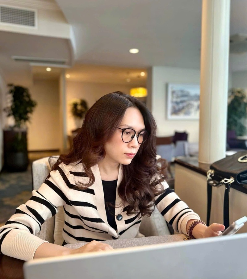 Cận 3 độ có nên đeo kính thường xuyên