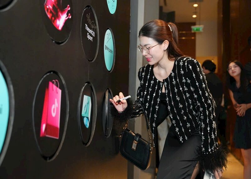 Cận 0.75 độ là nặng hay nhẹ