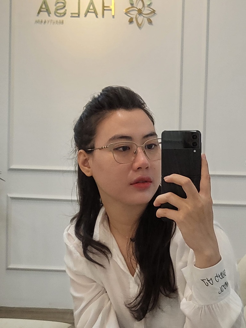 Mắt kính BUTITAN