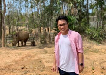 Loạn thị nhìn như nào