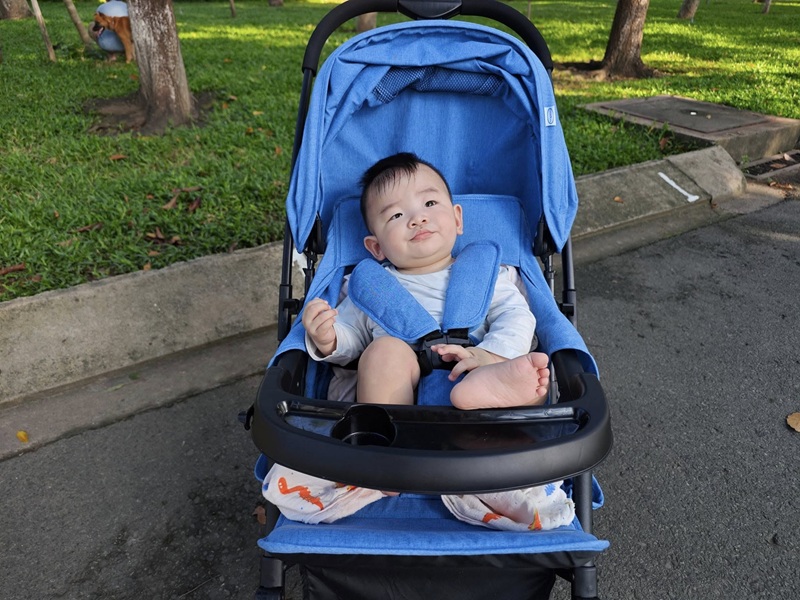 Nheo mắt có bị cận không